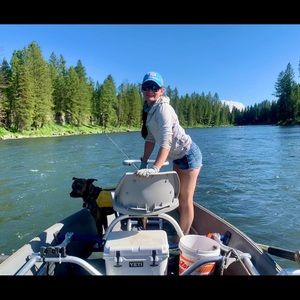 Meet your Posher, Christina